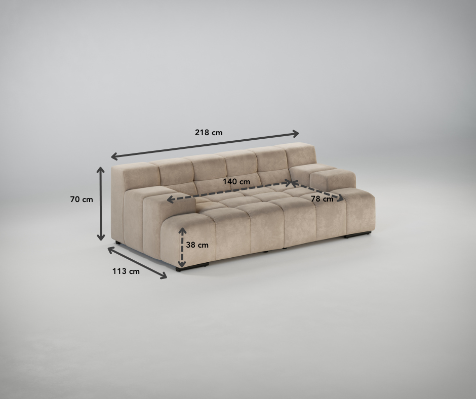 Beigefarbenes Sofa mit den angegebenen Maßen: 218x113x70 cm, Sitzfläche 140x78 cm, Sitzhöhe 38 cm.